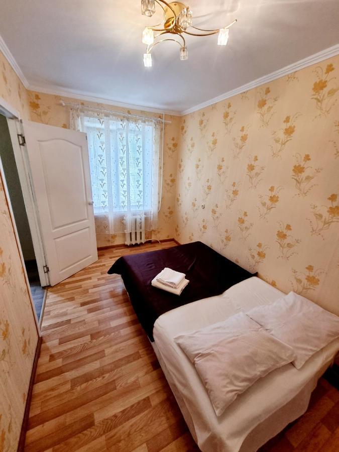2-Кімнатна Квартира У Центрі На Олександра Поля, Шпиталь, 16Лікарня Dnipro Exterior foto