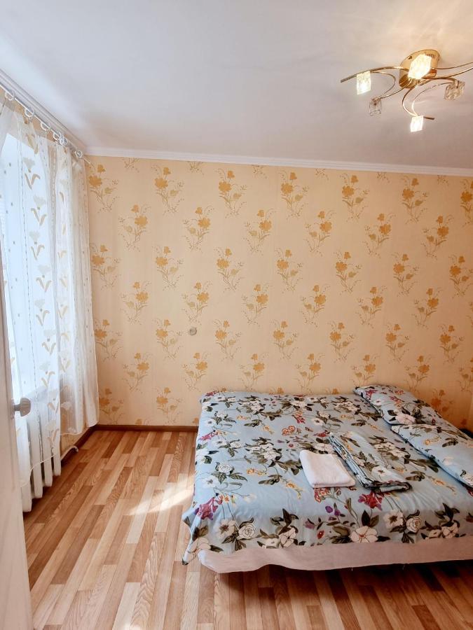 2-Кімнатна Квартира У Центрі На Олександра Поля, Шпиталь, 16Лікарня Dnipro Exterior foto